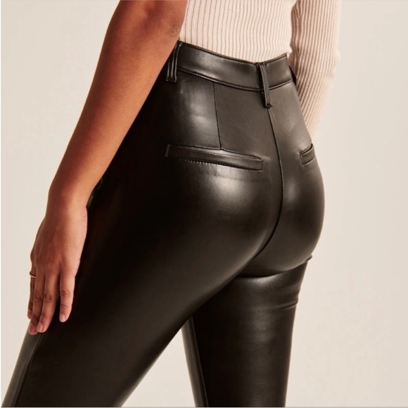 Abercrombie The Skinny Ultra High Rise Curve Love Vegan Leather Pants - Picture 3 of 9